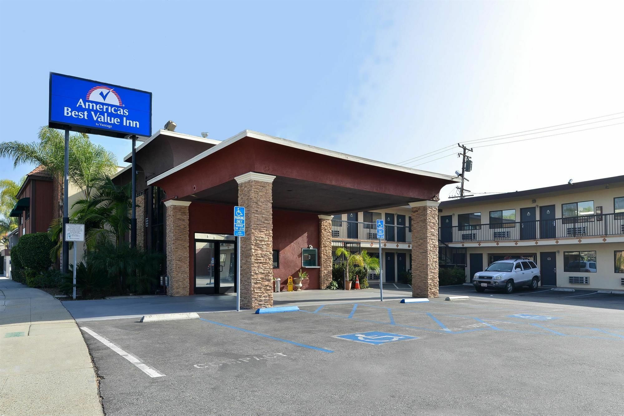 Americas Value Motel 3*